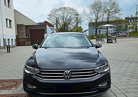 VW Passat Variant Volkswagen 2.0 TDI SCR DSG Business Vari...