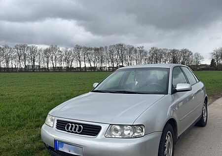 Audi A3 1.6