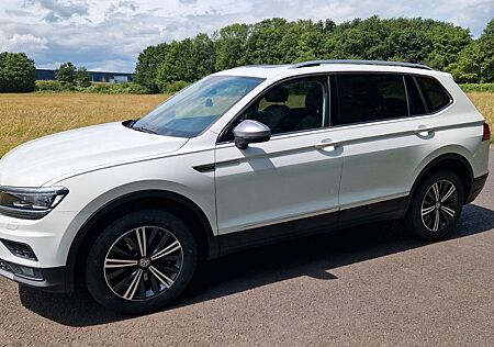 VW Tiguan Allspace Volkswagen 2.0 TDI SCR Comfortline Comf...