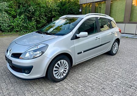 Renault Clio Grandtour Dynamique 1.6 16V Automatik