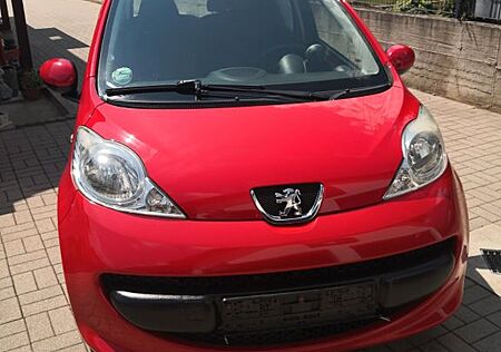 Peugeot 107 Petit Filou 70 Petit Filou