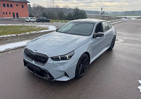 BMW M5 Lim..*Carbon*M Driver´s Pa*ACC*360*