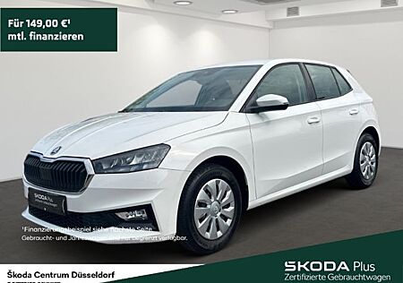 Skoda Fabia Active Apple CarPlay Einparkhilfe hinten W