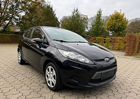 Ford Fiesta Titanium/ Top Zustand/klimaauto/Tüv Neu /