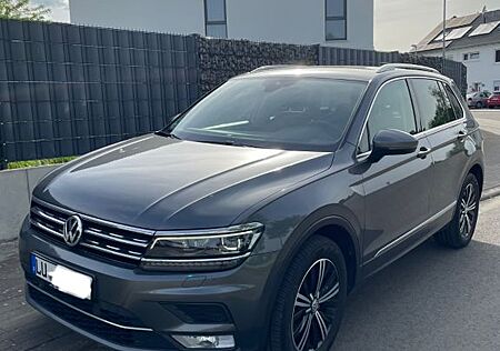 VW Tiguan Volkswagen 2.0 TDI SCR 140kW DSG 4MOTION Highlin...