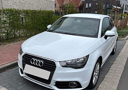 Audi A1 1.6 TDI 66kW Attraction Attraction