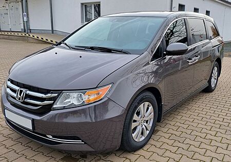 Honda Odyssey EX-L, 8 Echtledersitze, Schiebedach