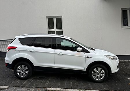 Ford Kuga 2,0 TDCi 4x4 120kW PowerSh