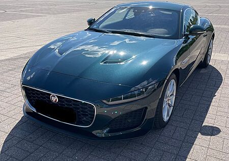 Jaguar F-Type P300 -