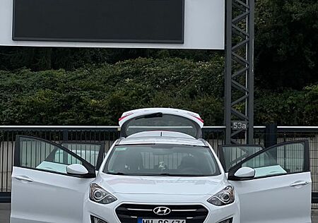 Hyundai i30 blue 1.4 Classic Classic
