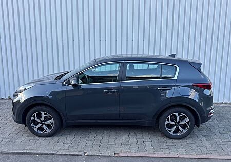 Kia Sportage 1.6 hat ein technischer Defekt.