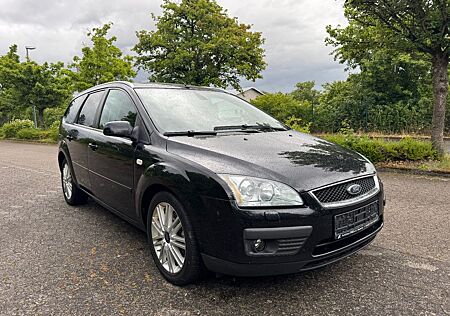 Ford Focus 2.0 Turnier Titanium !TÜV NEU/GARANTIE!