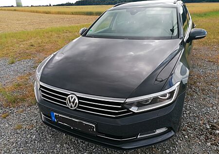 VW Passat Variant Volkswagen 2.0 TDI DSG Comfortline Varia...