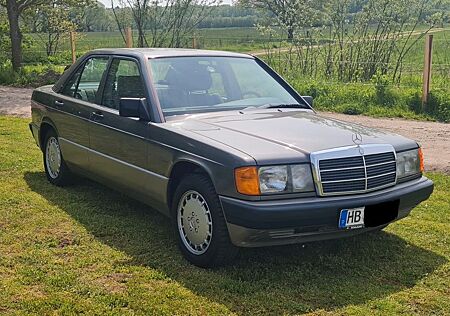 Mercedes-Benz 190 "Garagenwagen"