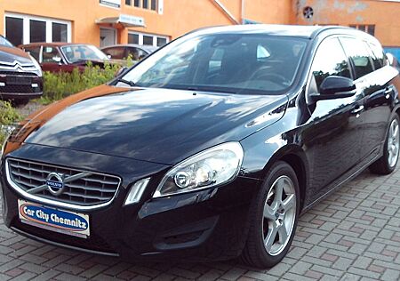 Volvo V60 Kombi Momentum
