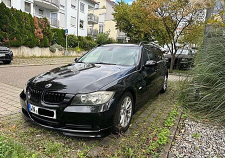 BMW 320i touring -
