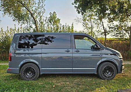VW T6 Multivan Volkswagen T6.1 Multivan Top gepflegt Offroad GenerationSix