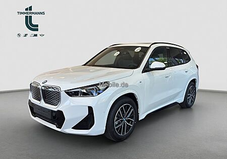 BMW iX1 eDrive20 M Sportpaket Panorama AHK