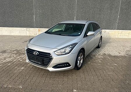 Hyundai i40 cw blue Style