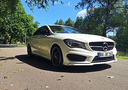 Mercedes-Benz CLA 250 DCT 4MATIC AMG Line AMG Line