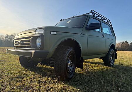 Lada Niva RAPTOR OLIVGRÜN! STANDHEIZUNG "NORMA JAGDW."