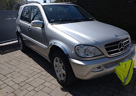 Mercedes-Benz ML 500 Vollausstattung AHK Standheizung Allrad
