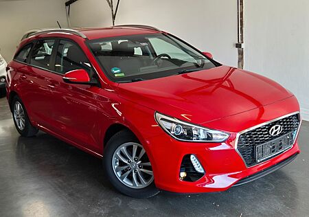 Hyundai i30 cw Trend, Scheckheft , Tempomat, PDC