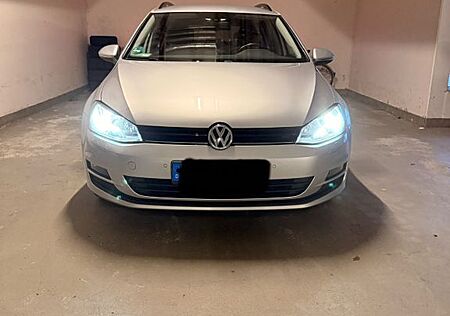 VW Golf Volkswagen 1.6 TDI DSG