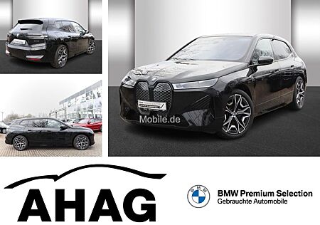 BMW iX xDrive50 Sportpaket Klimaaut. AHK Soft-Close
