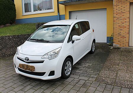 Toyota Verso-S 1,33-l-Dual-VVT Cool Cool