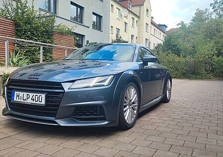 Audi TT Coupe 2.0 TFSI S tronic quattro -