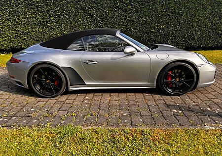 Porsche 991 .2 Carrera 4S, Scheckheft, approved