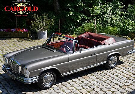 Mercedes-Benz 280 gebraucht kaufen Mercedes-Benz 280 SE Cabriolet Erstlack & Erstes Leder! 2. Hand