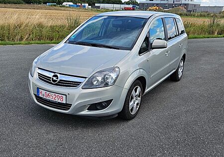 Opel Zafira B Design Edition