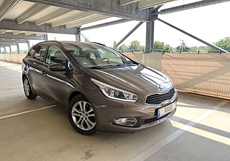Kia Cee'd Sportswagon Ceed SW Automatik GARANTIE*NAV*KAMERA*LED*SHZ*BT
