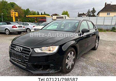 Audi A3 Sportback Attraction leichter hagelschaden