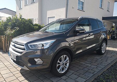 Ford Kuga 1,5 EcoBoost 110kW Titanium TÜV+Bremsen neu