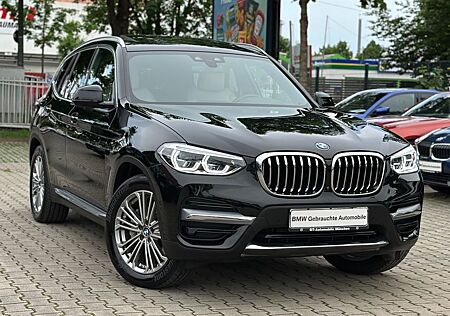 BMW X3 xDrive30e Luxury Line Leder Panor. AHK 360°