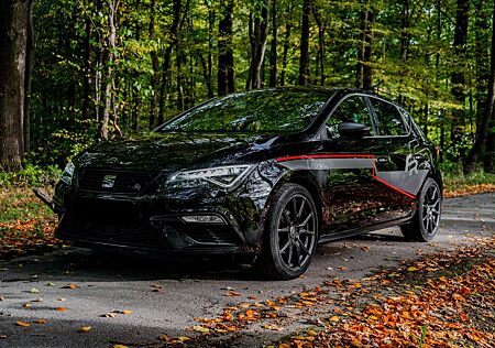 Seat Leon gebraucht kaufen Seat Leon 2.0 TDI 110kW FR Black Matt Edition FR ...