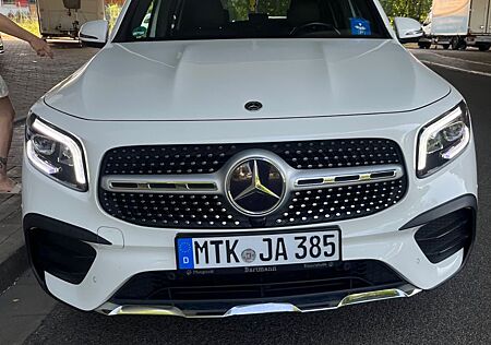 Mercedes-Benz GLB 250 DCT AMG Line