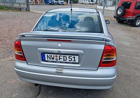 Opel Astra 1.6 Comfort