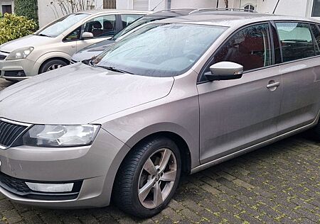 Skoda Rapid 1.0 TSI 81kW Active Spaceback Active