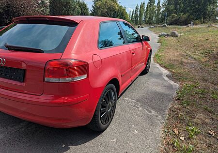 Audi A3 1.6 FSI S line Sportpaket plus S line Spo...
