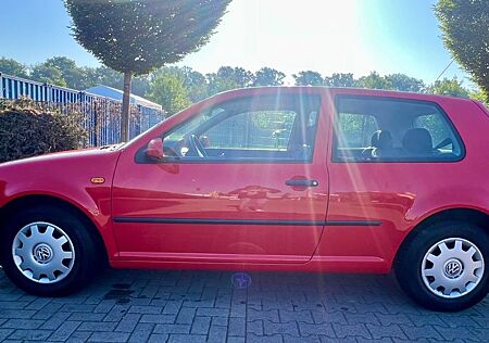 VW Golf Volkswagen 1.4 Basis