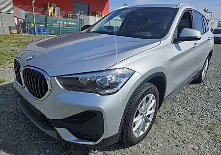 BMW X1 16d SDRIVE * NAVIGATION * ALU * PDC *