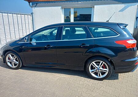 Ford Focus 2,0TDCi 120kW DPF Titanium Turnier Tit...