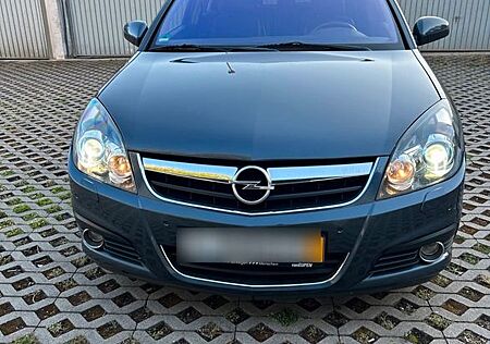 Opel Signum Cosmo 2.8 V6 Turbo Automatik Cosmo