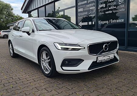 Volvo V60 Kombi Momentum Pro D4 - PANO - AHK