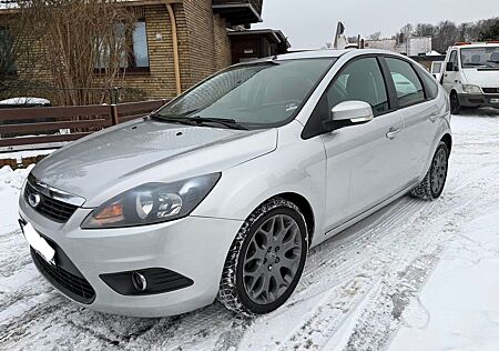 Ford Focus 1,6 Ti-VCT Silver Magic *TÜV-2027