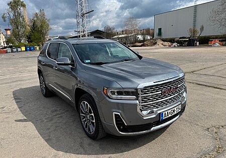 GMC Acadia